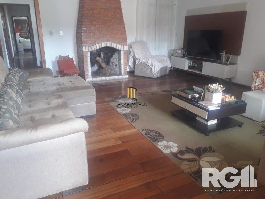 Casa 3 dormitórios no bairro Jardim São Pedro