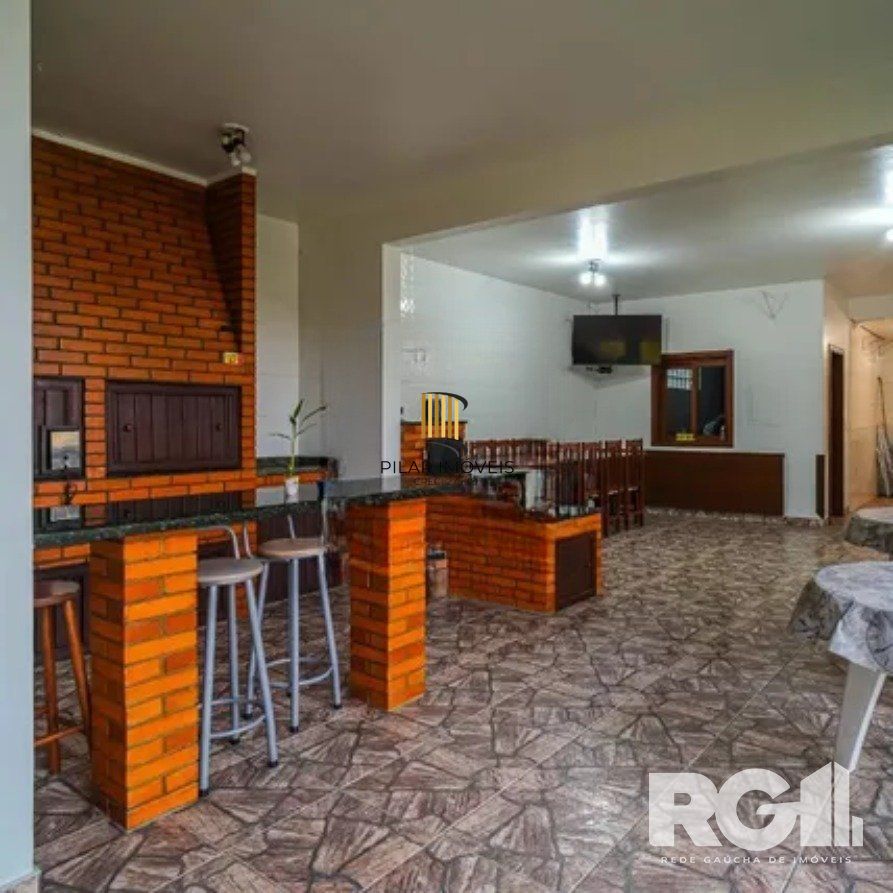 Casa 4 dormitórios no bairro Parque Santa Fé
