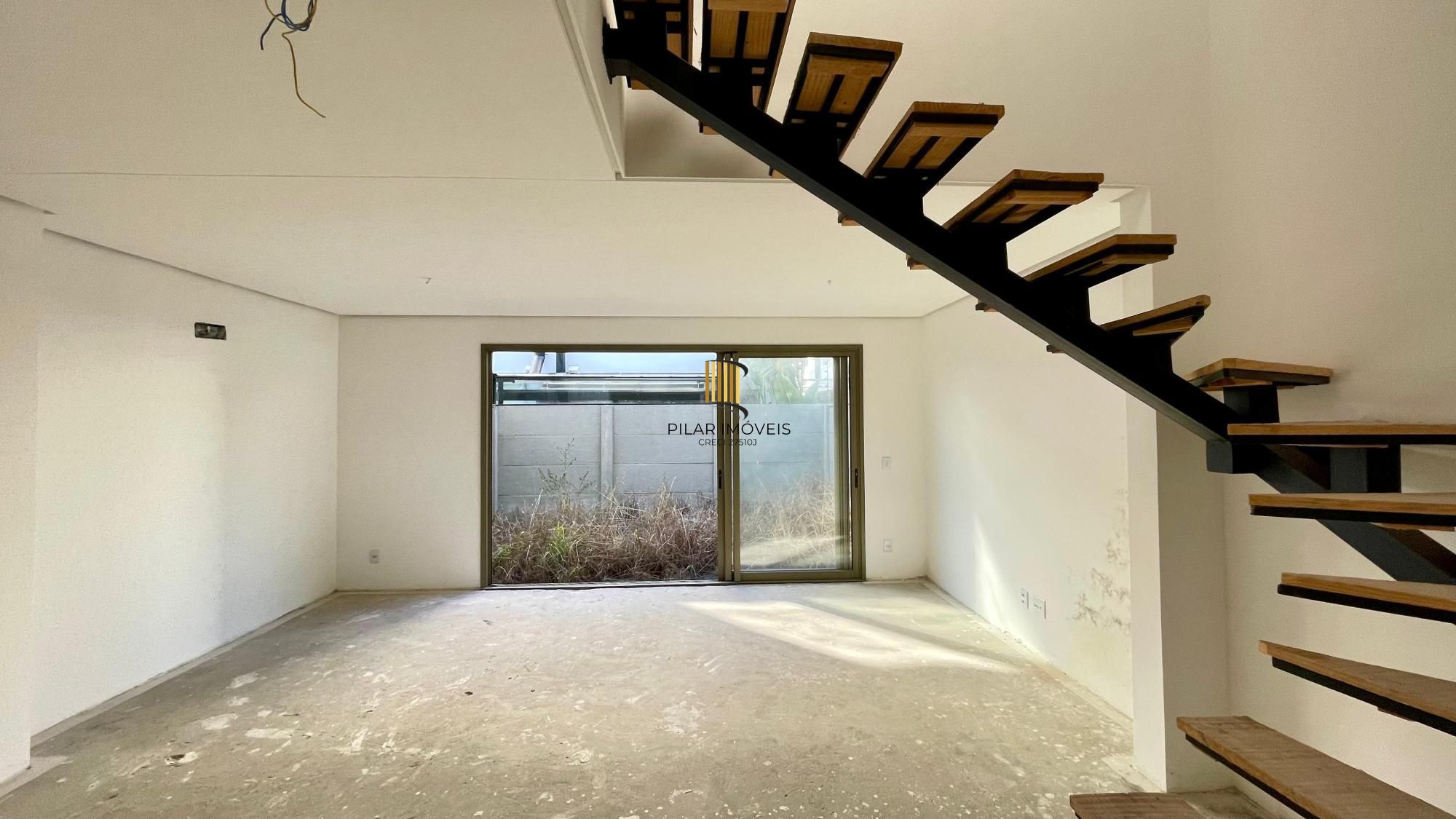 Casa em Condomínio com Terraço e Lazer Completo