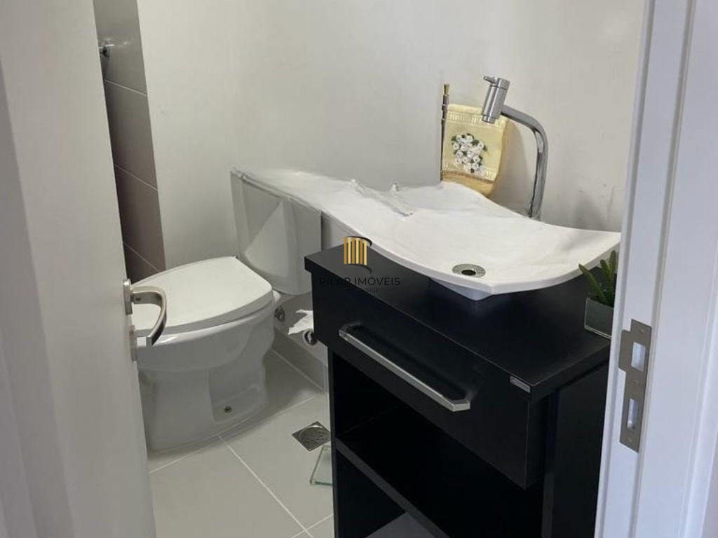 Apartamento 2 dormitórios no bairro Vila Ipiranga
