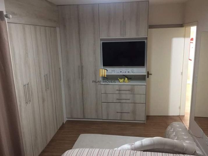 Apartamento 2 dorm, varanda integrada com churrasqueira no centro Cachoeirinha