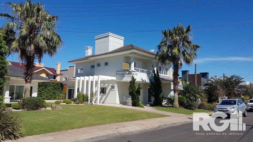 Casa de Condomínio 6 dormitórios no bairro Praia da Conceição