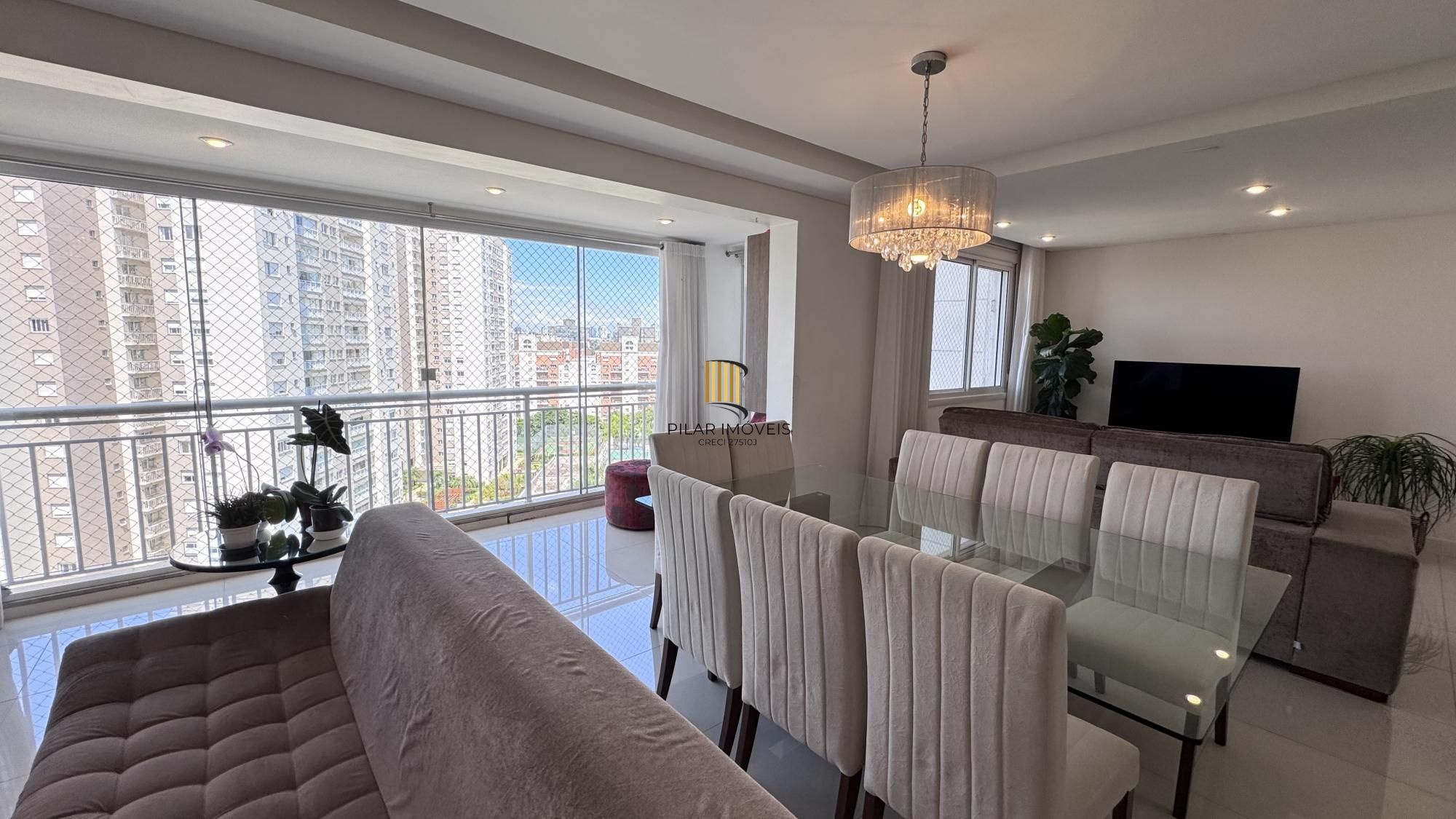 Apartamento no Condomínio Oslo com 3 Suítes à Venda no Jardim Europa