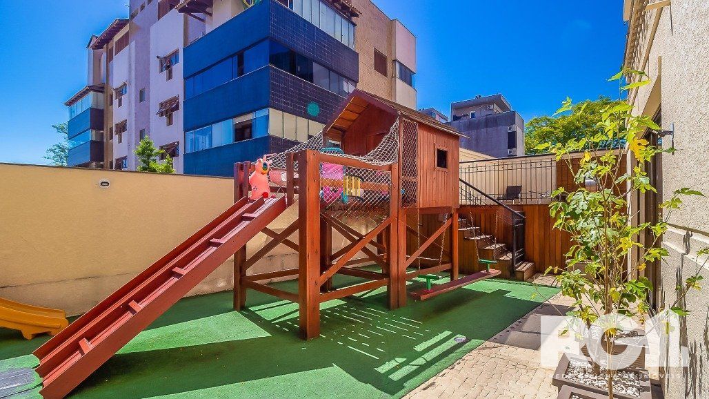 Apartamento 3 dormitórios no bairro Mont Serrat
