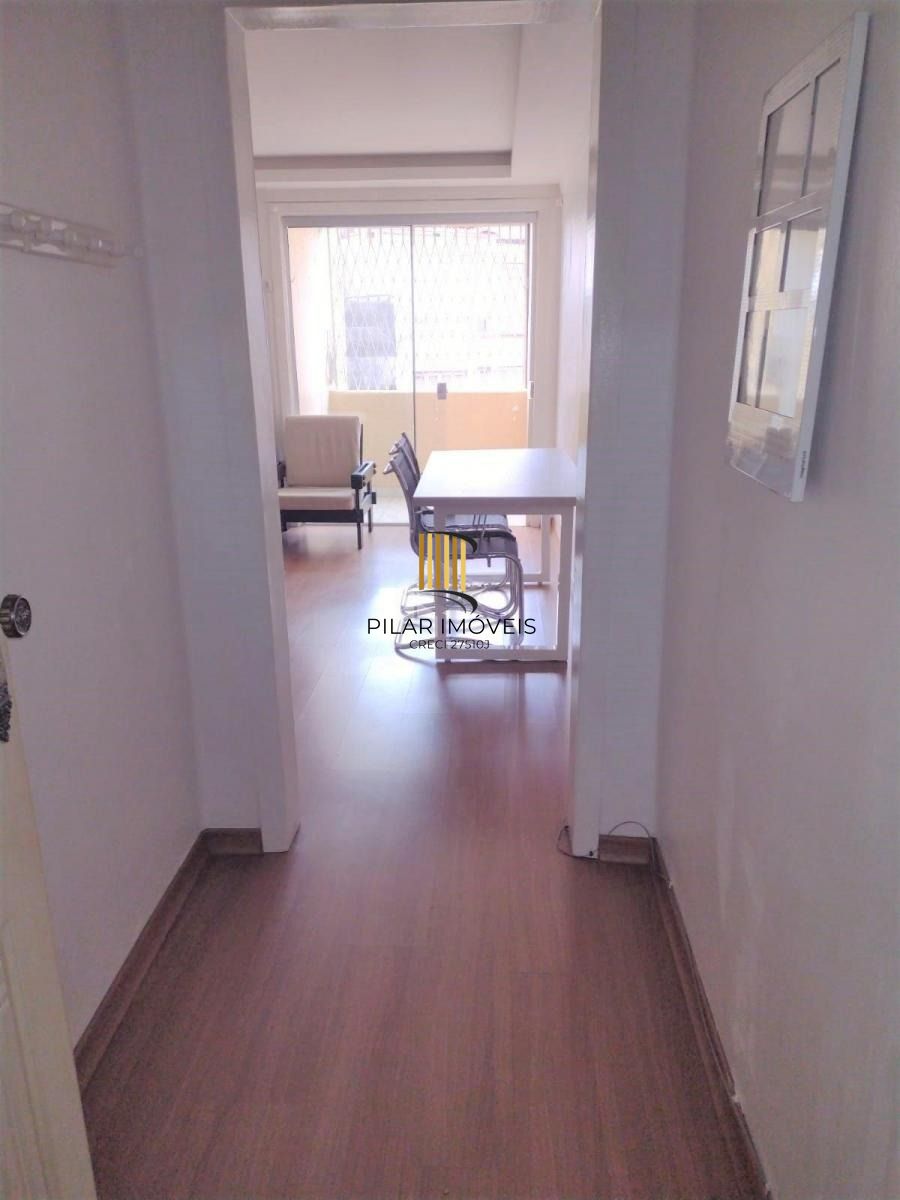 Apartamento de 1 dormitório semi mobiliado com sacada no Praia de Belas...