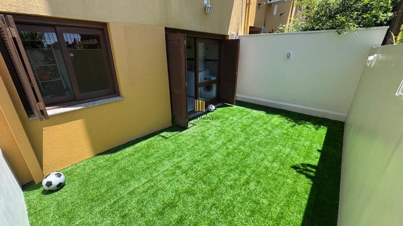 Casa Semimobiliada 3 dorm em Condomínio Fechado no Jardim Planalto