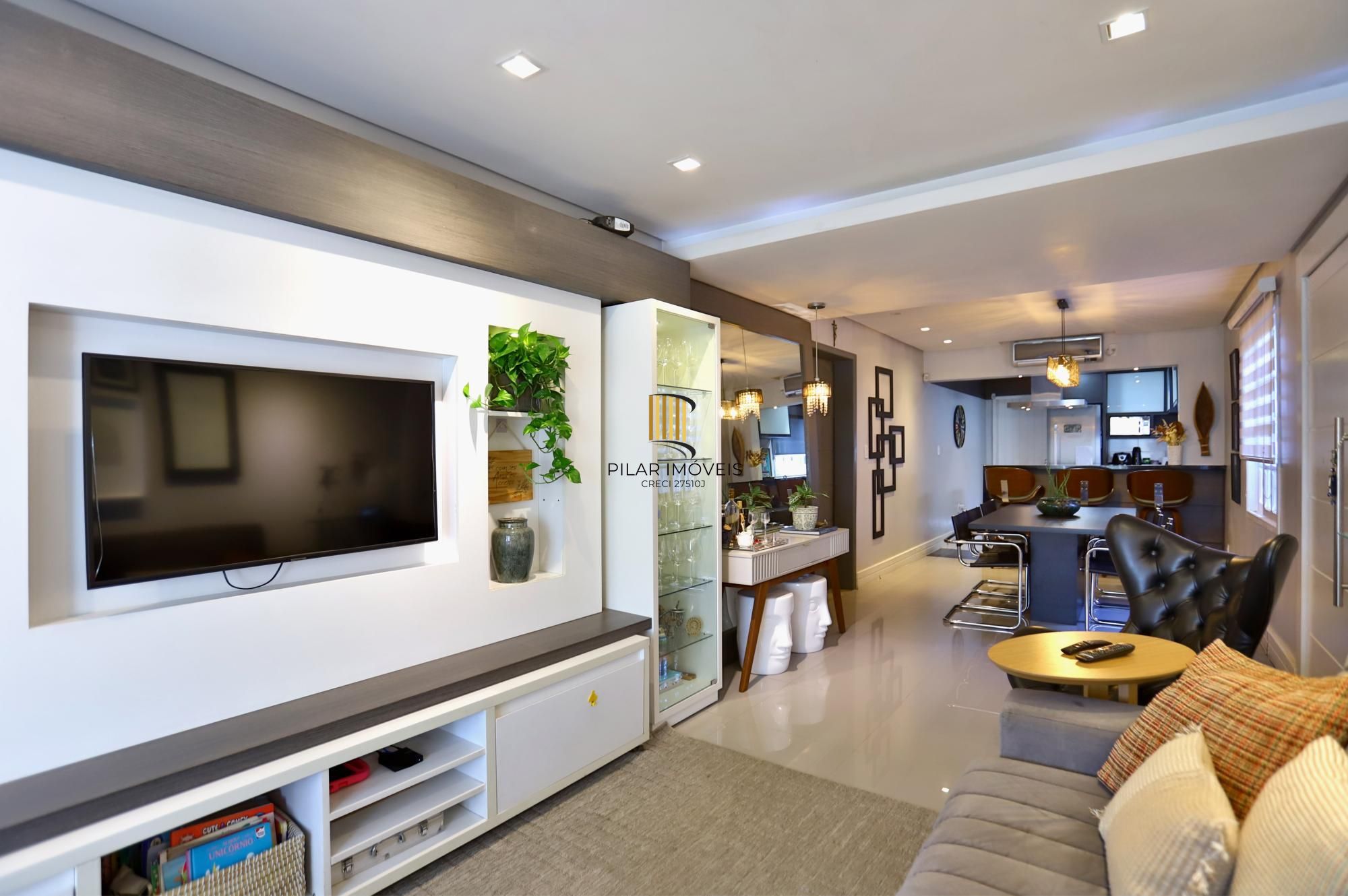 Casa mobiliada com suíte, patio e espaço gourmet completo