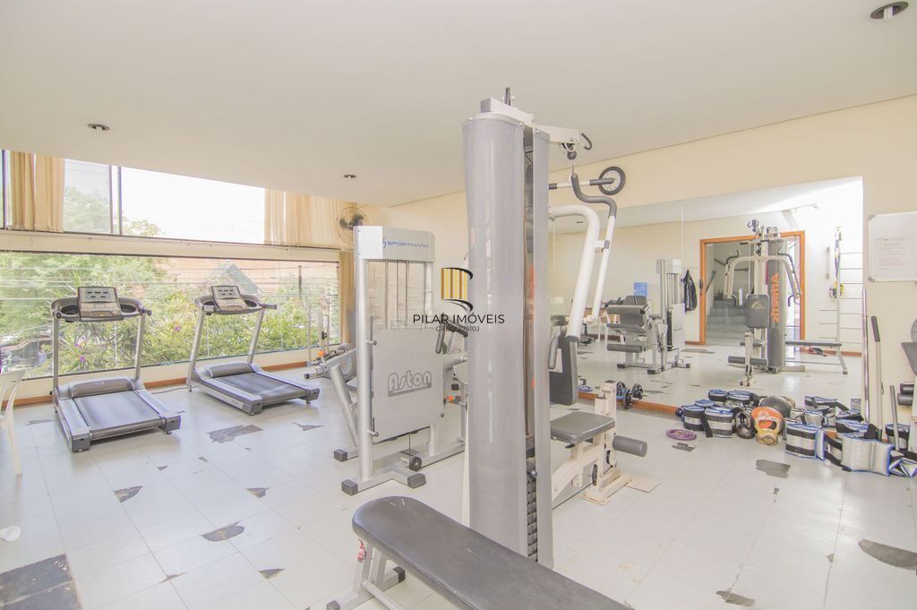 Cobertura com piscina e vista para o Iguatemi