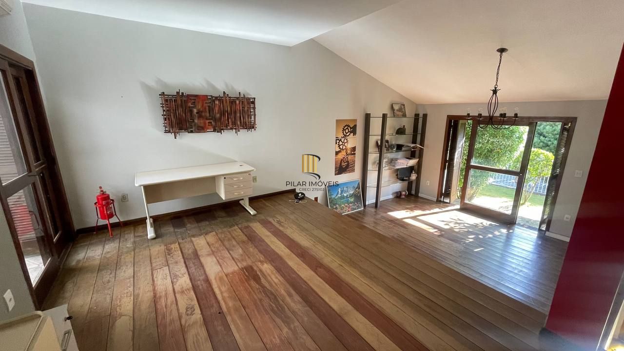 Casa 4 dormitórios no bairro Jardim Itu