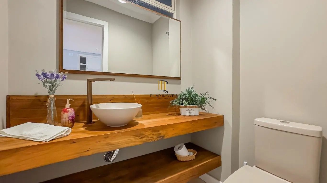 Apartamento com 3 quartos e 169m² com vista pro Guaiba, Av.  Independência, Porto Alegre.