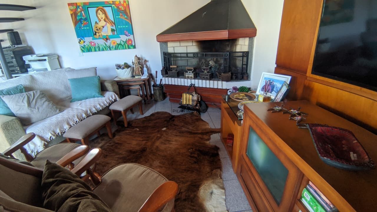 Cobertura com piscina 3 dorm, 2 vagas individuas, no bairro Petrópolis