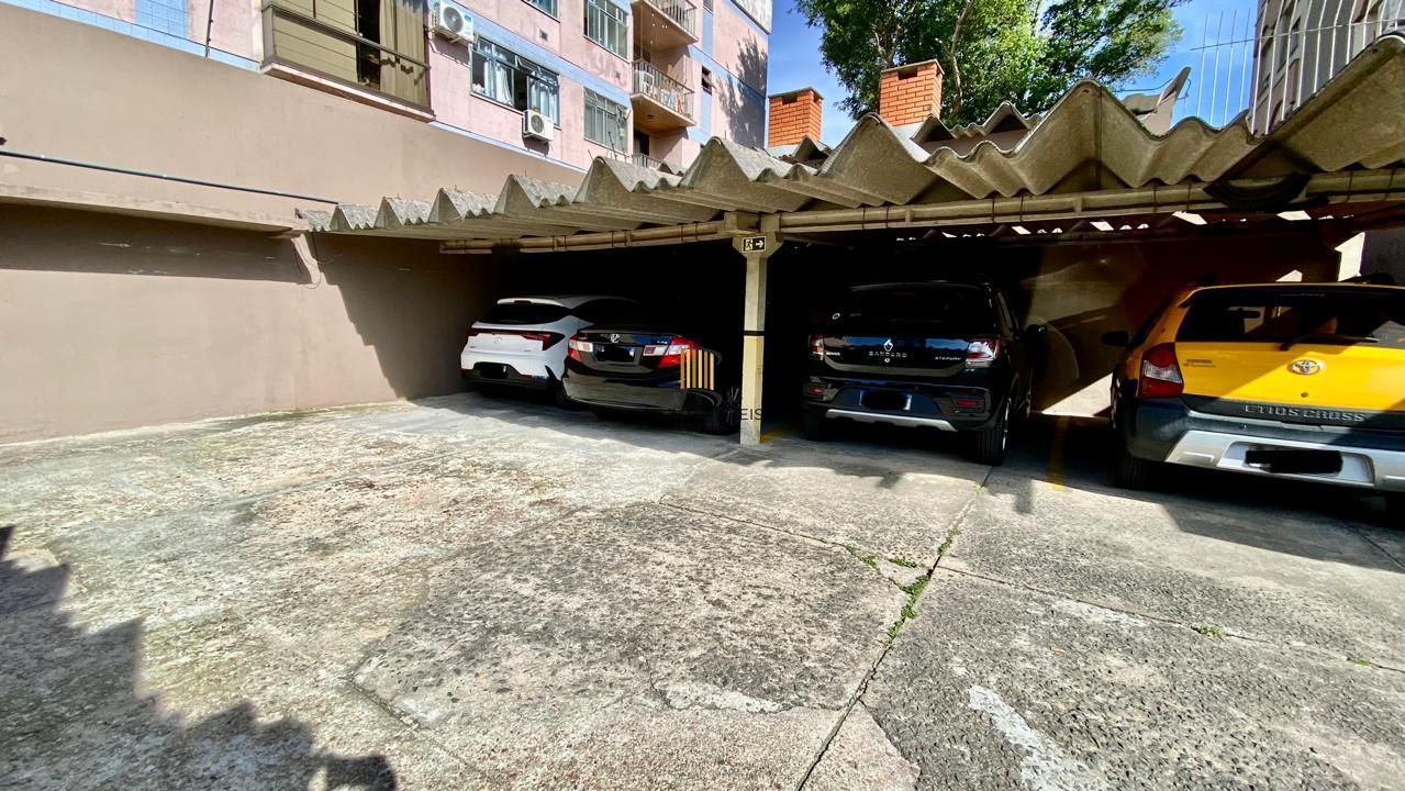 Cobertura de 2 dormitórios com terraço e vista panorâmica.