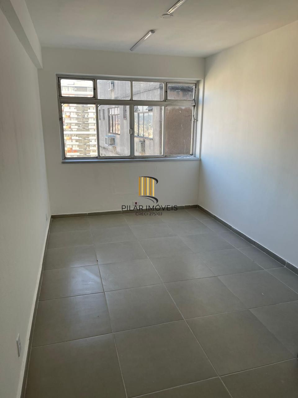 Sala Comercial 1 dormitório no bairro Centro Histórico