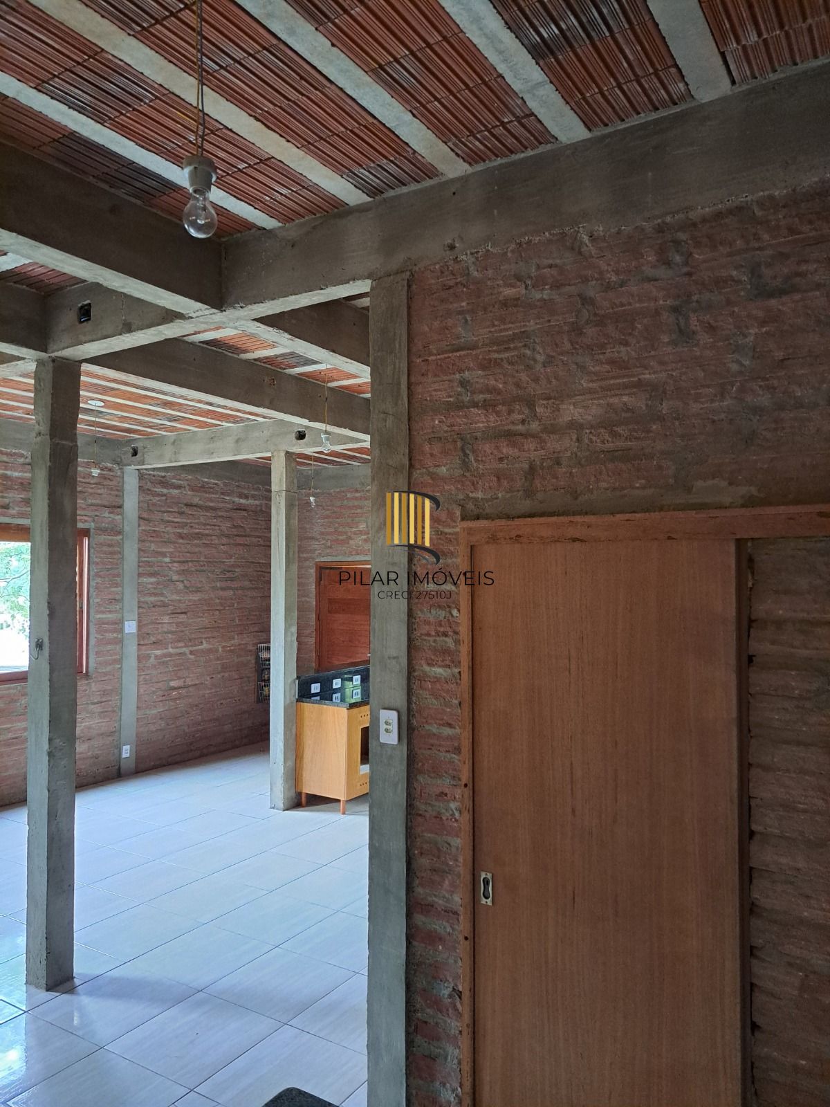 Sobrado 200m² privativos, 4 dormitórios 1 suíte e 2 vagas cobertas - Gravataí