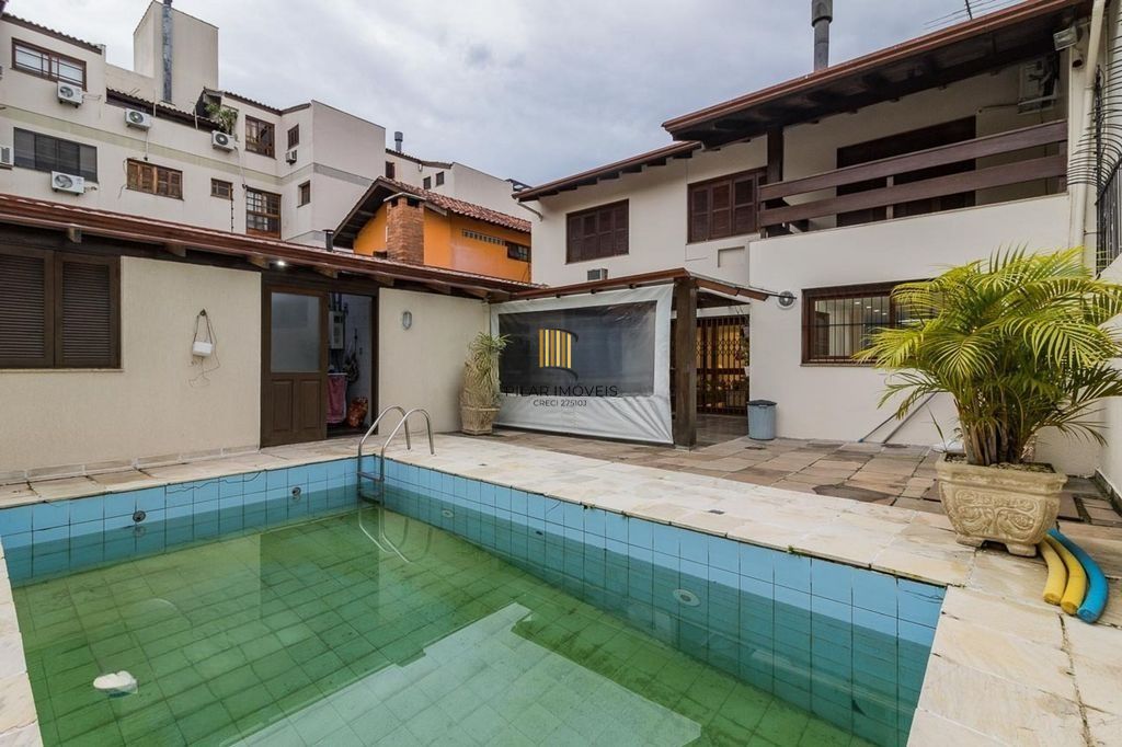 Casa 4 dormitórios no bairro Chácara das Pedras