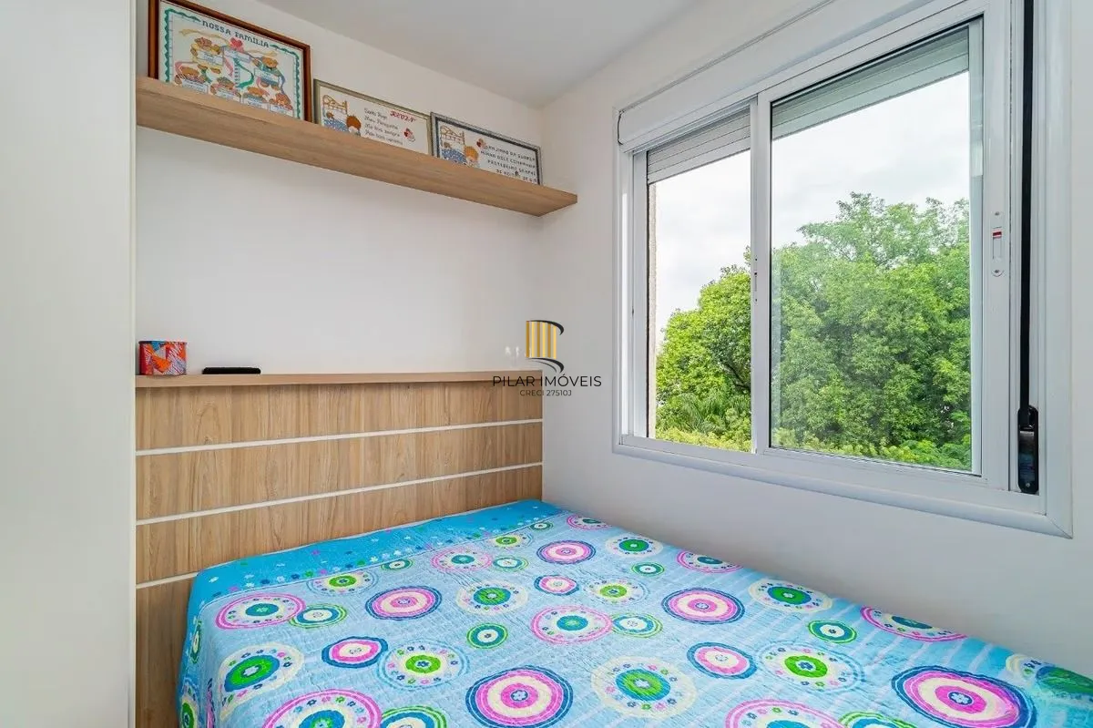 Apartamento 2 Dorm com Suíte, Sacada e Vaga