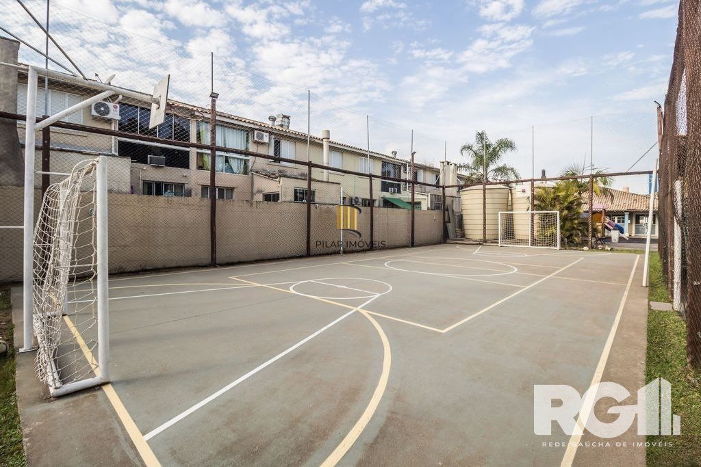 Casa de Condomínio 3 dormitórios no bairro Humaitá