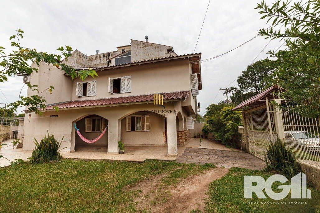 Casa 5 dormitórios no bairro Jardim Itu