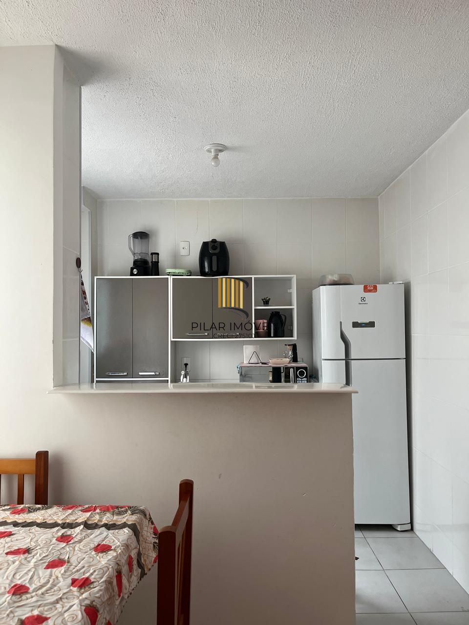 Apartamento com 2 dormitórios e vaga na Protásio Alves