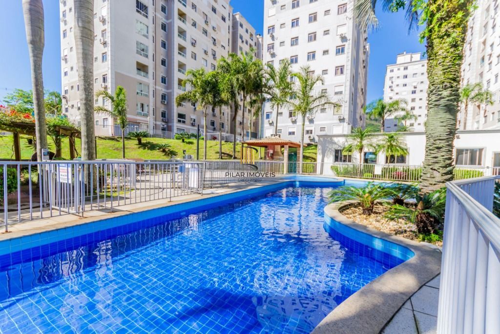 Apartamento com 2 dormitórios, suíte, sacada, churrasqueira e vaga.