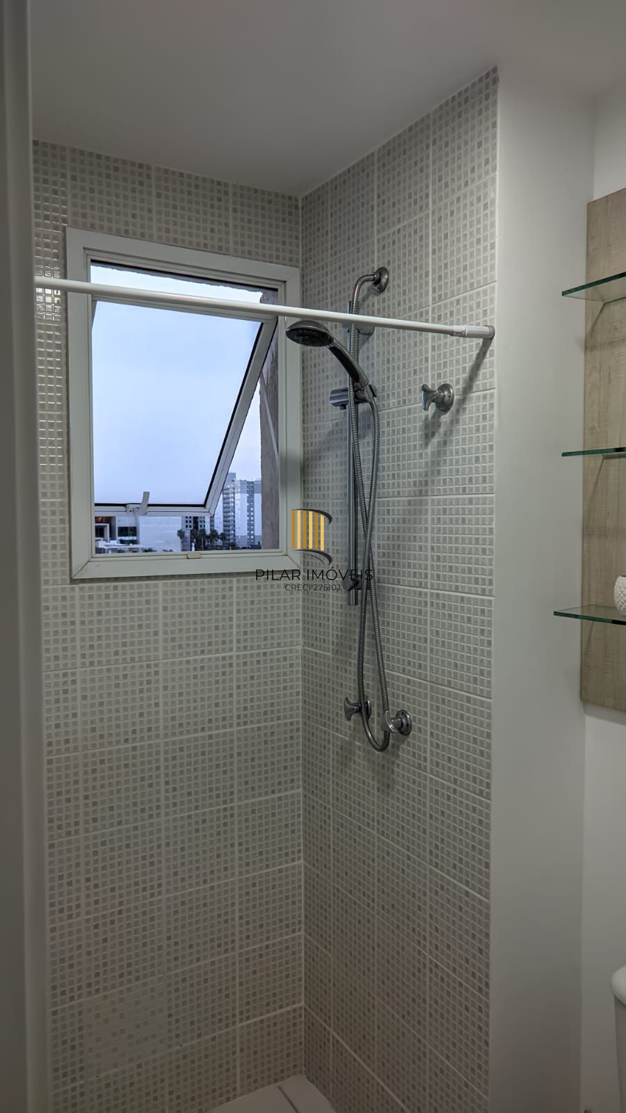 Apartamento à venda com 3 quartos, 70m², 1 suíte, 1 vaga Localizado Rua Antônio Joaquim Mesquita, no bairro Passo da Areia