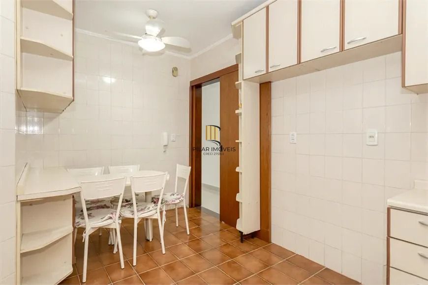 Apartamento com sacada e churrasqueira no Passo D’Areia