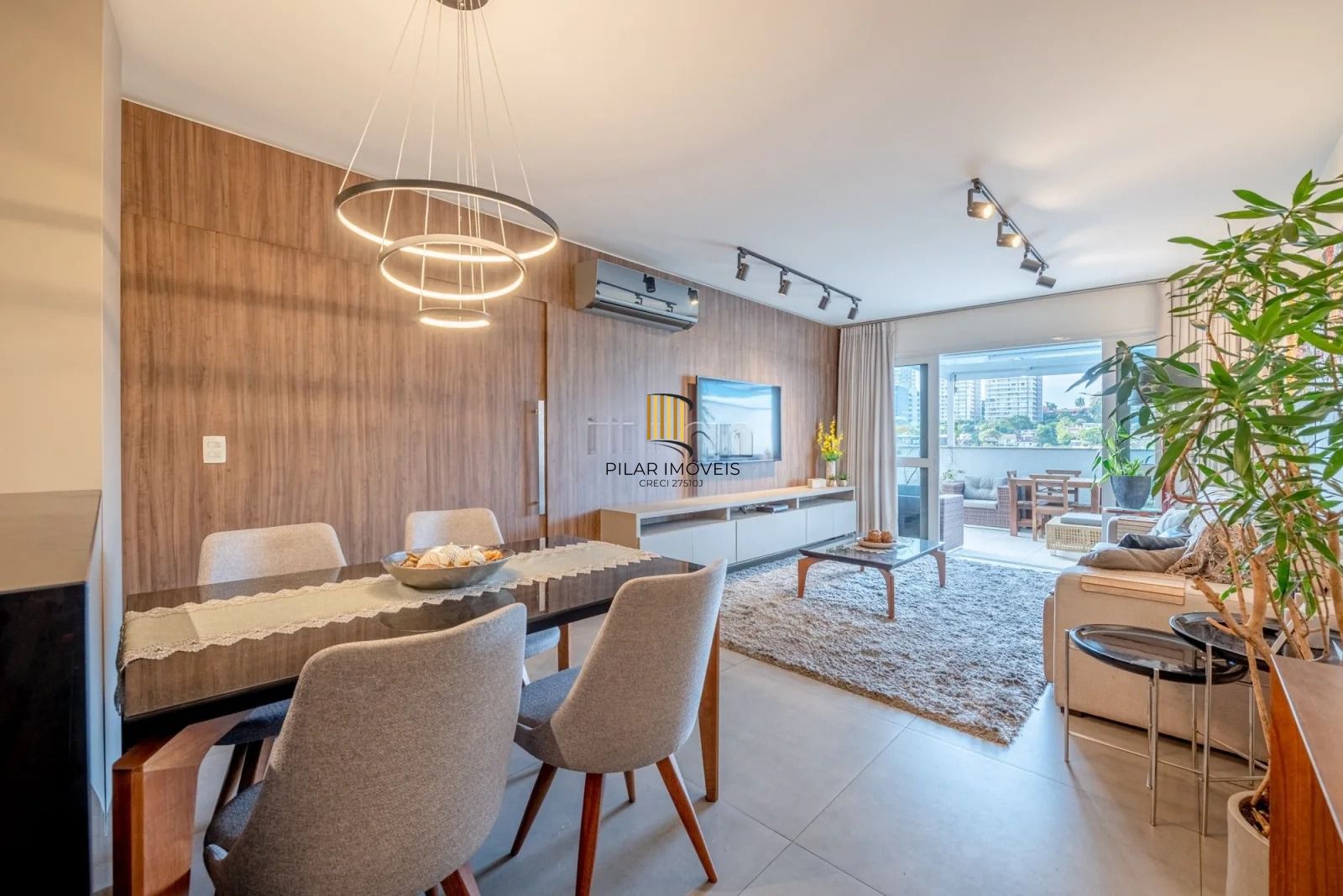 Apartamento Garden com 178m², 3 quartos, 1 suíte, 2 vagas, no bairro Chácara Das Pedras