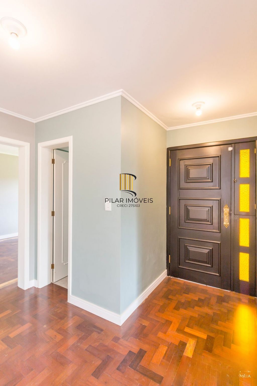 Casa com piscina, 3 dormitórios, 258m² privativos,  no Jardim Itu.