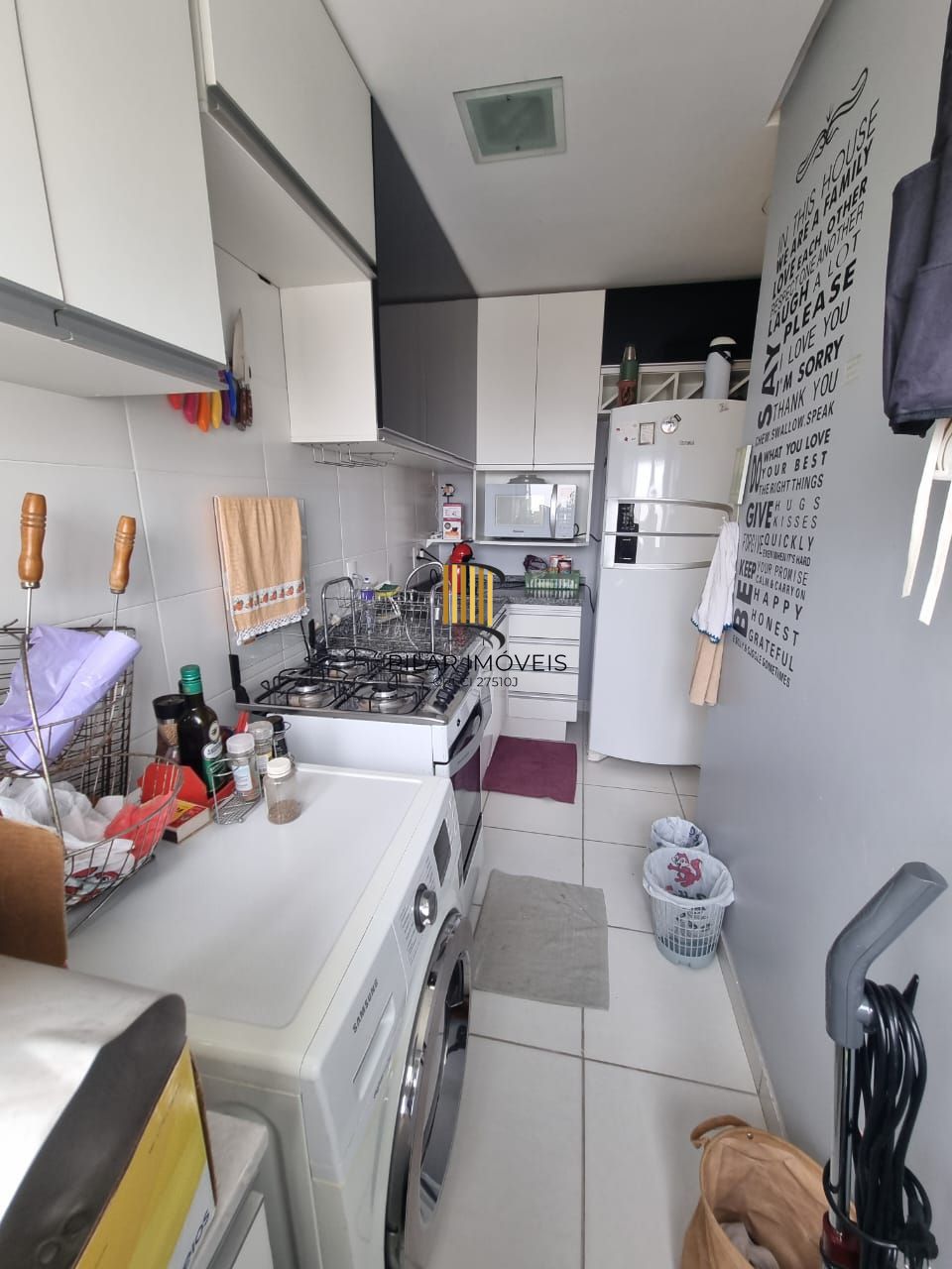 Apto 3 dorm living estendido, andar alto no Passo da Areia