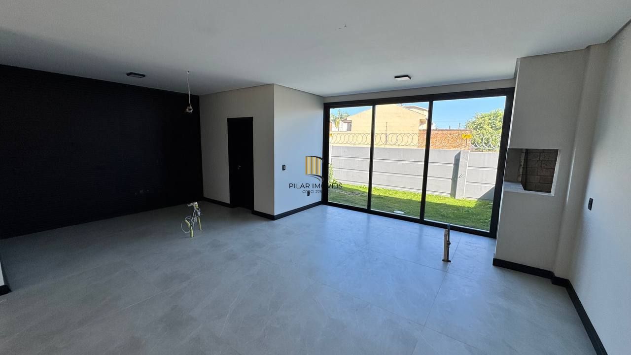 Casa com 3 suítes e pátio privativo na Zona Norte, bairro Ecoville