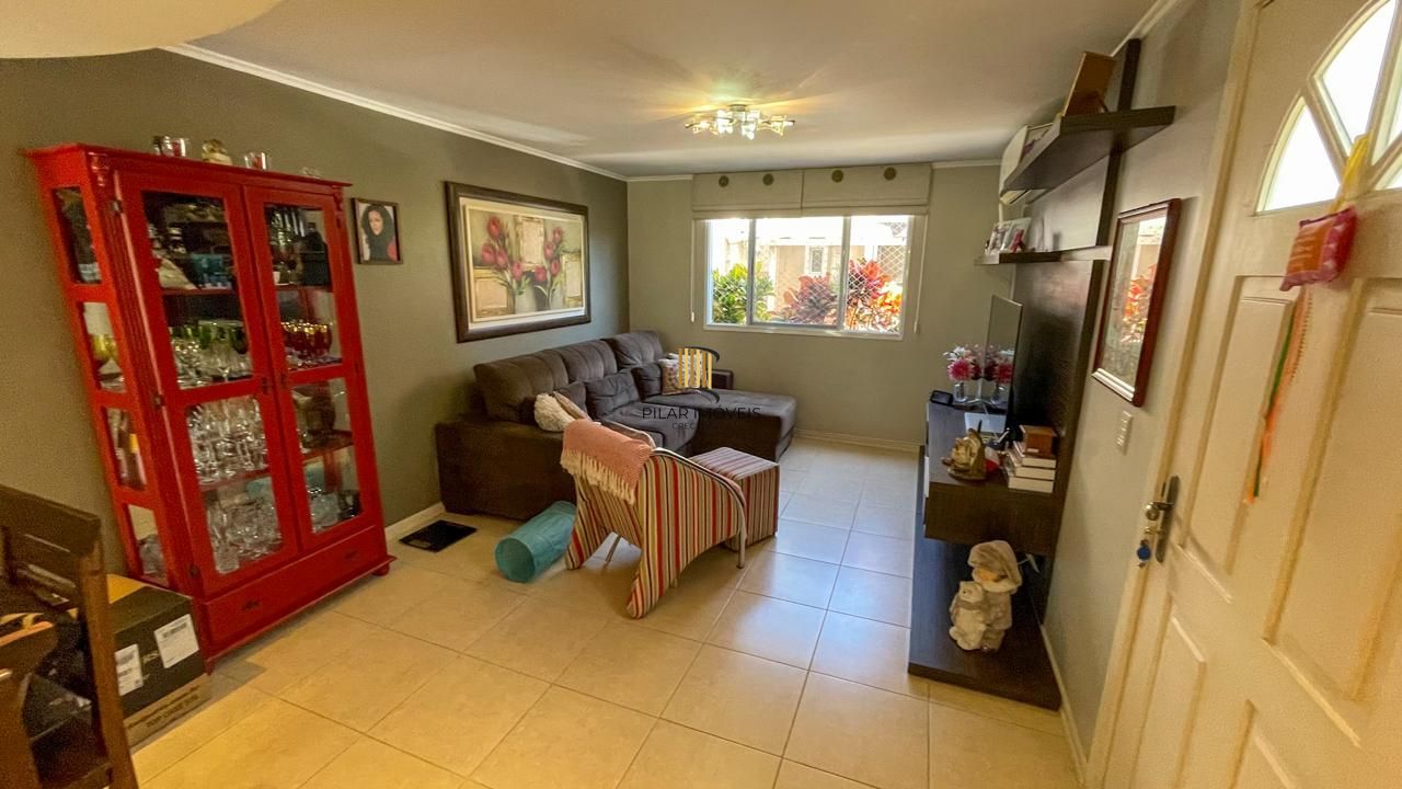 Casa em Condomínio 4 Dormitórios com Suíte no Lindoia - Porto Alegre