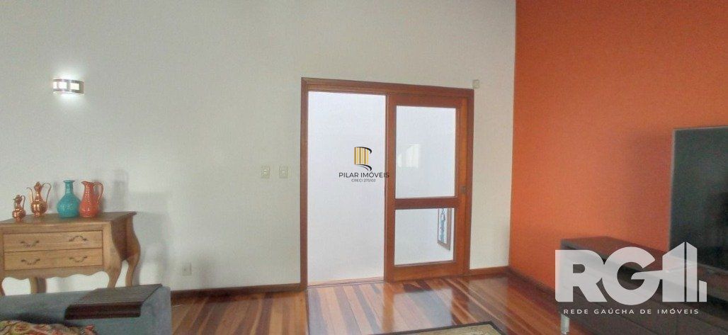 Casa 5 dormitórios no bairro Jardim Itu