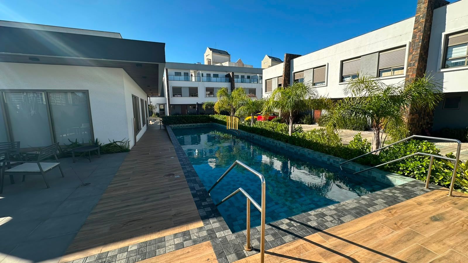 Casa em Condomínio com Terraço e Lazer Completo