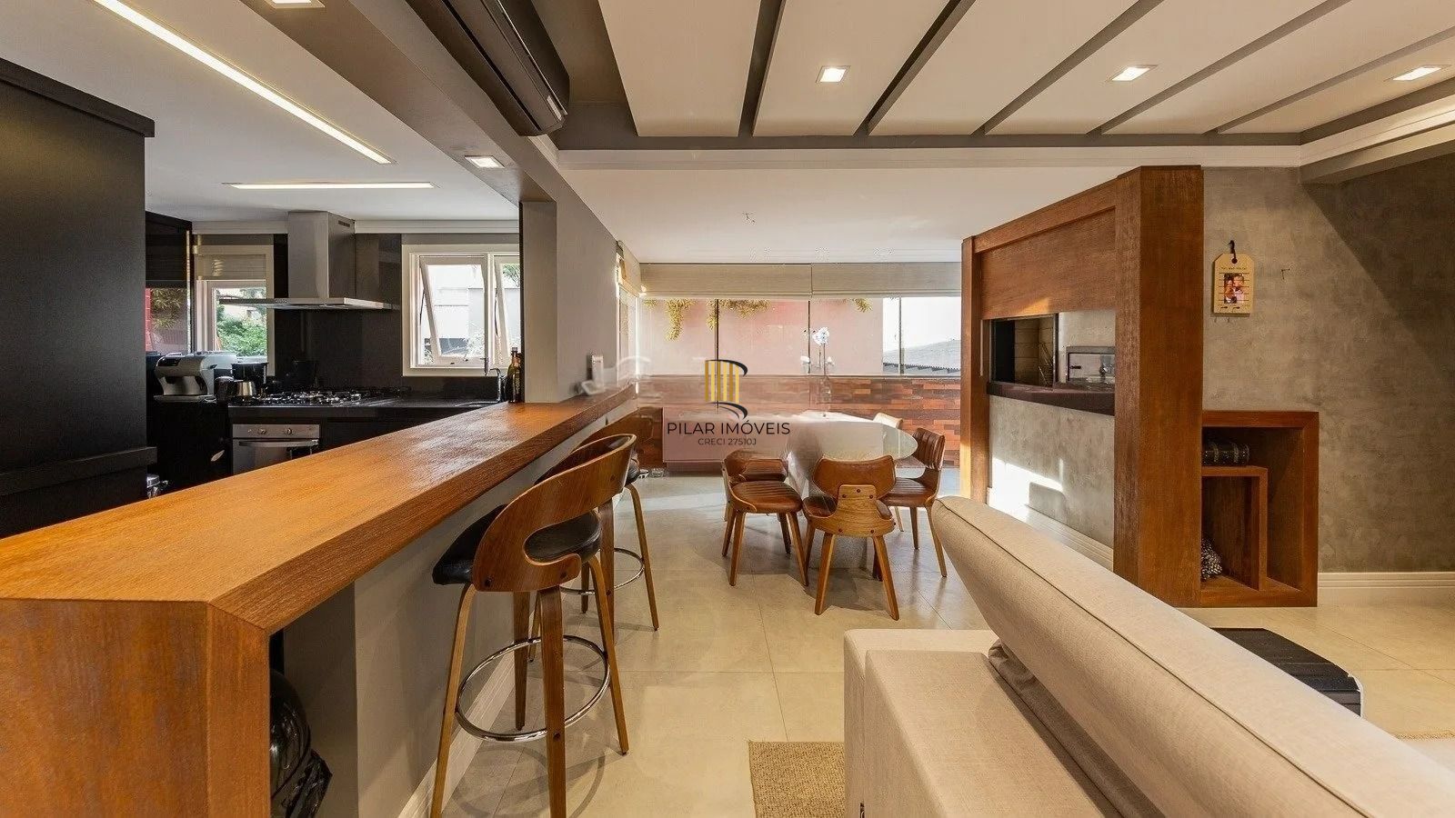 Apartamento Garden 2 quartos, 1 suíte, 2 vagas, no bairro Petrópolis em Porto Alegre