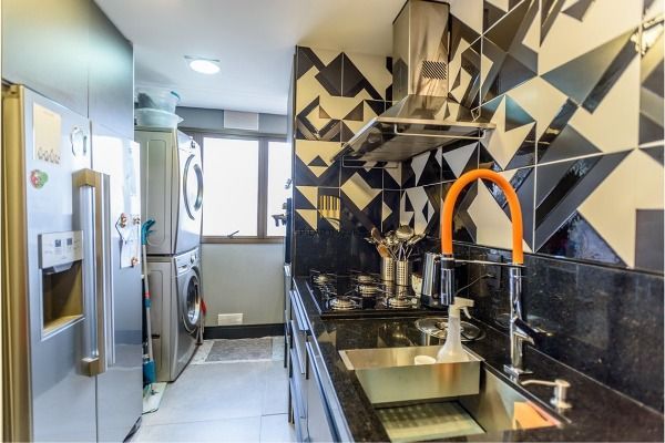 Apartamento reformado 3 dormitórios com vista aberta no Mont Serrat