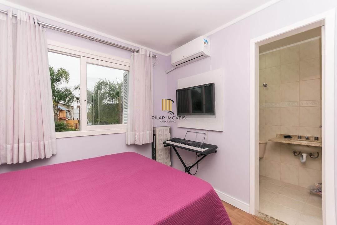 Casa com 3 dormitórios, 01 suíte, 03 vagas