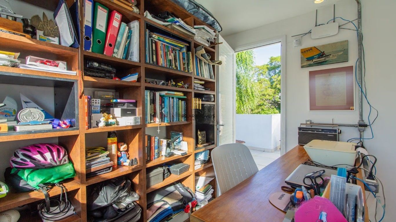 Casa em condomínio com terraço, piscina e espaço gourmet, Chacara das Pedras