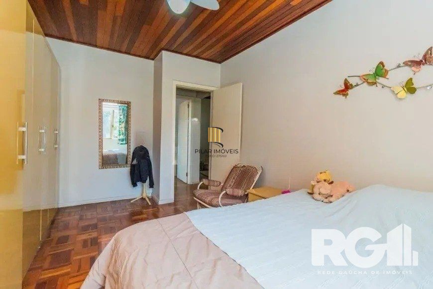 Casa 5 dormitórios no bairro Jardim Itu