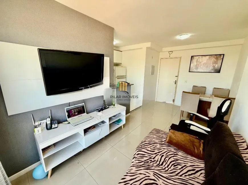 Lindo apartamento 2 dorm, 1 vaga semi mobiliado, vista livre na Ary Tarrago