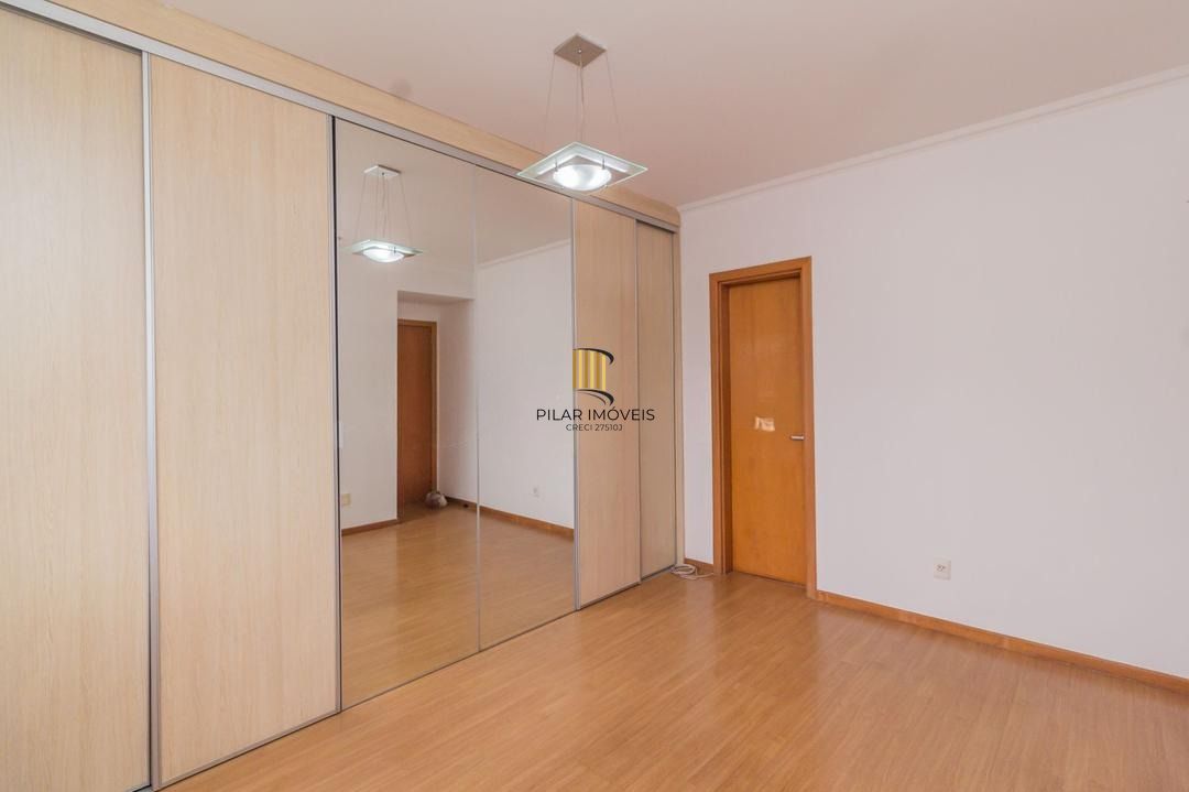 Apartamento, 4 dormitórios, sacada fechada com churrasqueira - Av. Panamericana