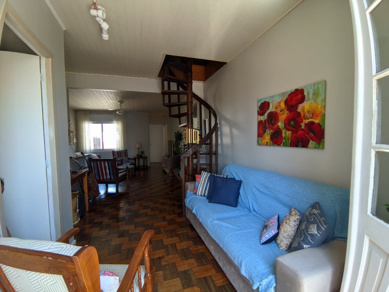 Casa com 3  Dormitórios, sacada e churrasqueira, no Bairro São João