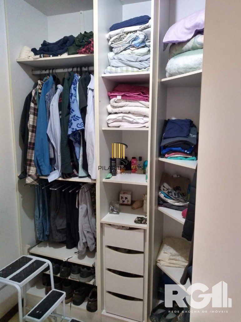 Excelente casa  3 dorm, 122m² privativos, amplo pátio com piscina nos fundos,  Rua Doutor João César Krieger