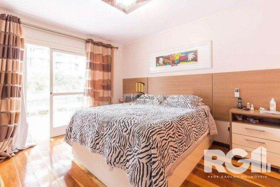 Casa 4 dormitórios no bairro Jardim Itu