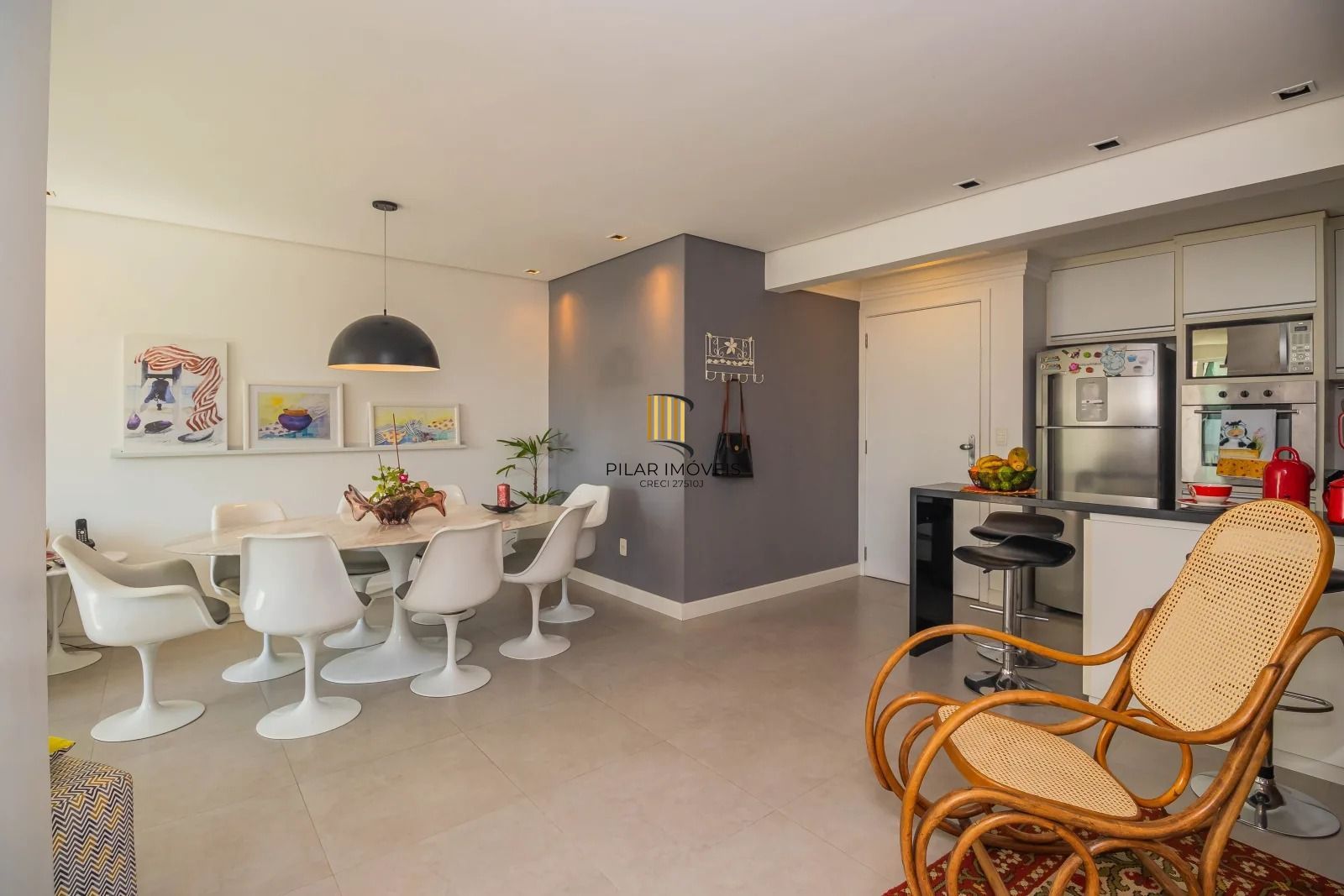 3 quartos, suíte e churrasqueira - Prox ao Hospital Conceição