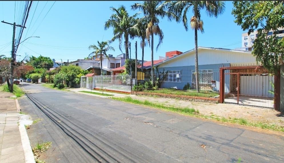Casa com 4 dormitórios
