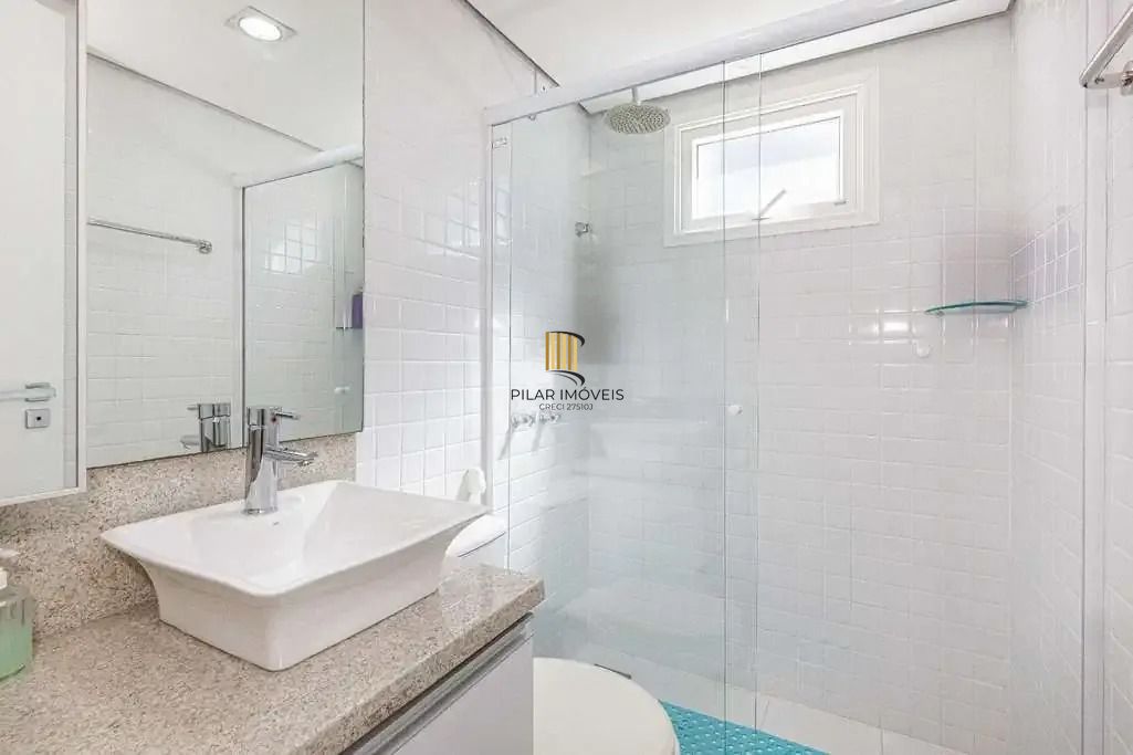 Sobrado com 3 Dormitórios, Suíte e Terraço Panorâmico - Jardim Planalto