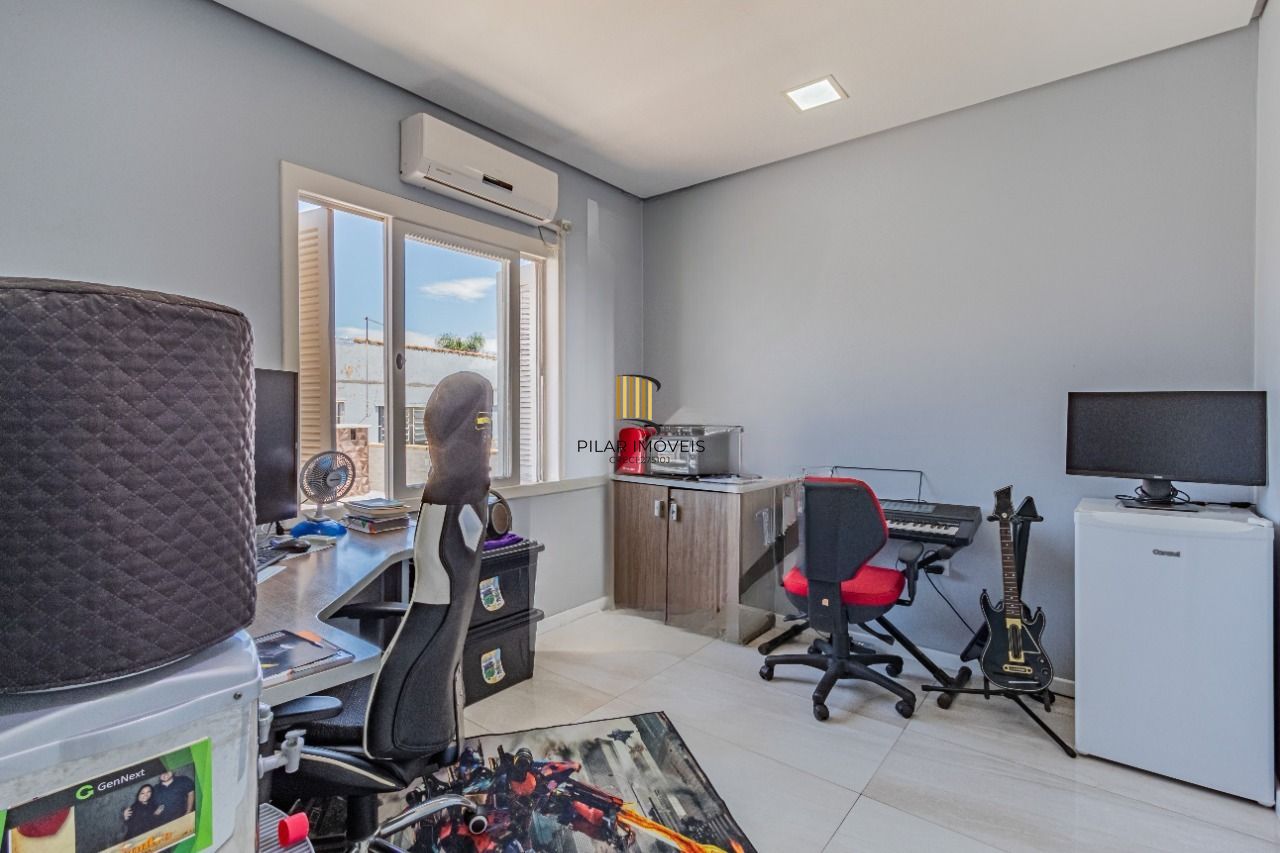 Casa 3 dormitórios no bairro Vila Carlos Antônio Wilkens