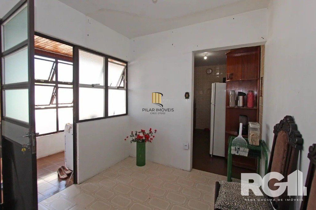 Casa 4 Dormitório(s) Bairro Jardim Sabará