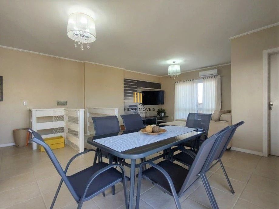 Cobertura com elevador, 3 dormitórios, suíte e 3 vagas.