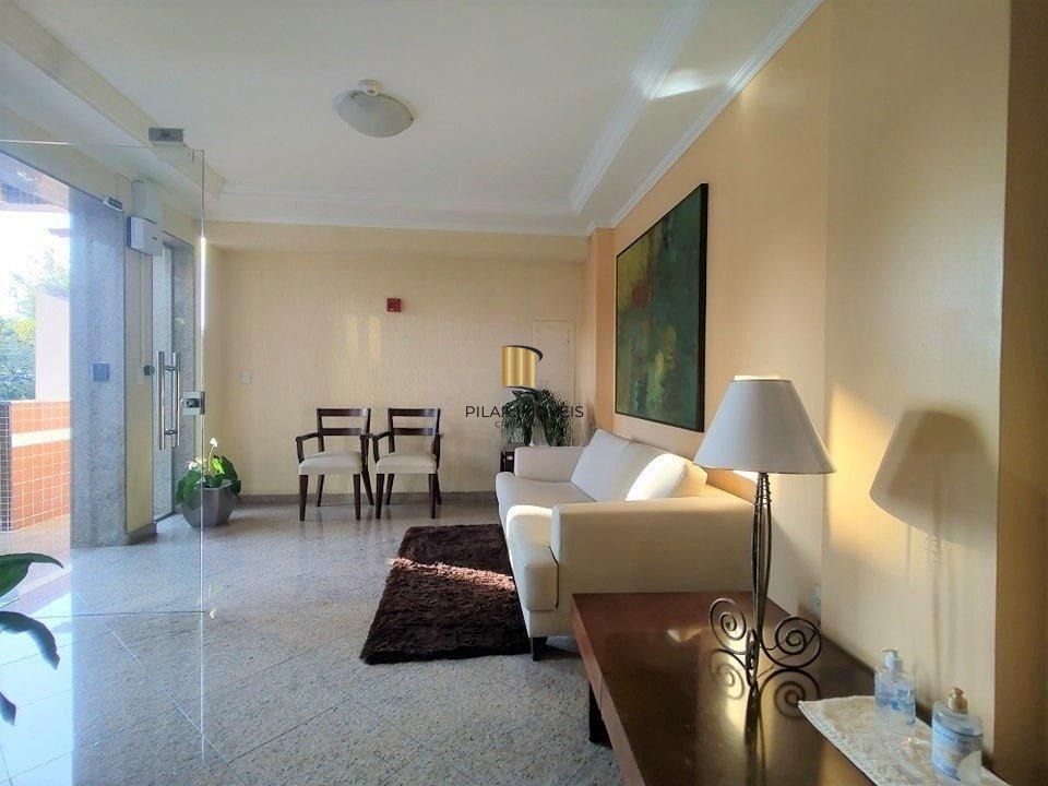 Cobertura com elevador, 3 dormitórios, suíte e 3 vagas.